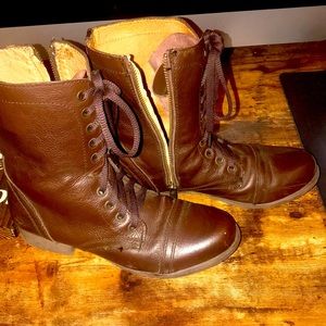 Combat boots 100 leather